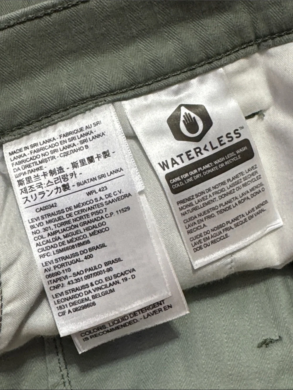 LEVI’S Chino Shorts 34 Olive (Tagged W30) $65 Retail NWOT